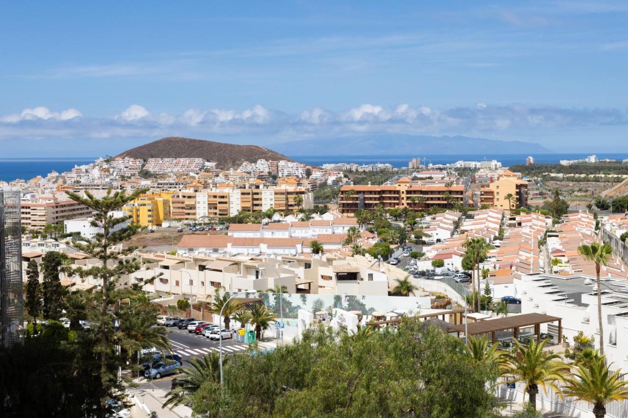 Castle Harbour Apartment Arona  Bagian luar foto